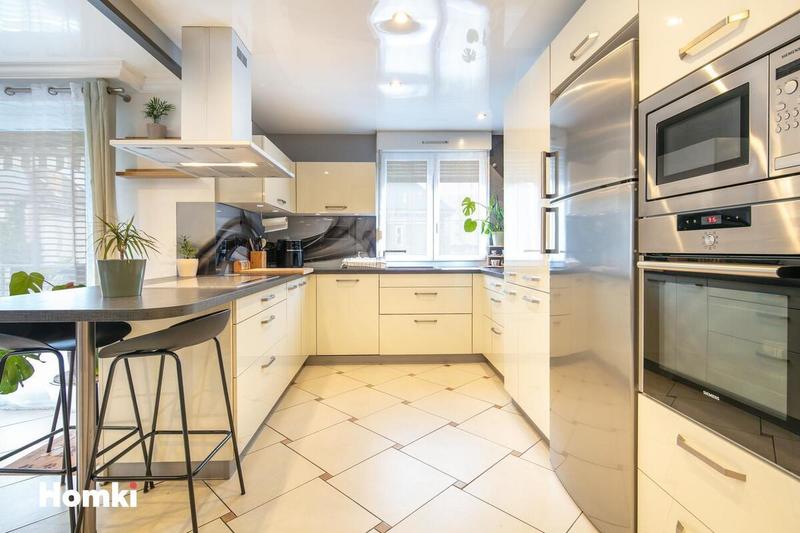 Appartement - 76 m² - 4 pièces