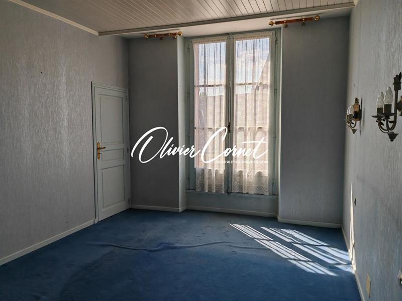 Maison - 298 m² - 11 pièces