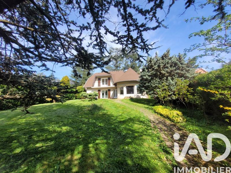 Maison - 160 m² - 6 pièces