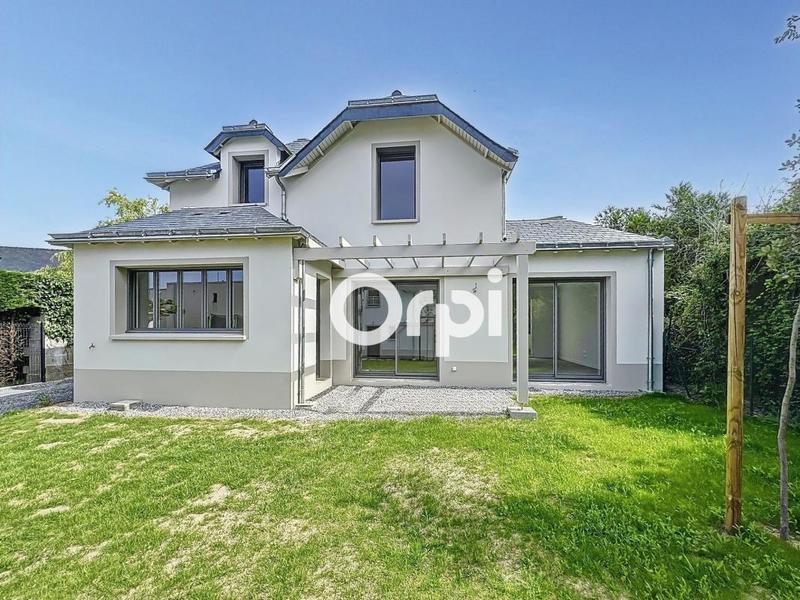 Maison - 136 m² - 5 pièces