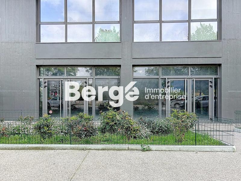 Local commercial - 325 m²