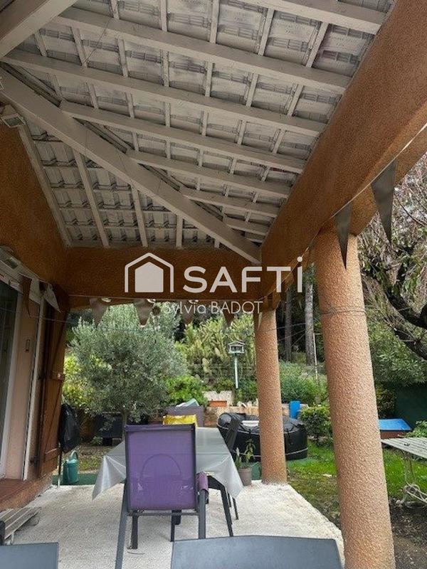 Maison - 90 m² - 3 pièces