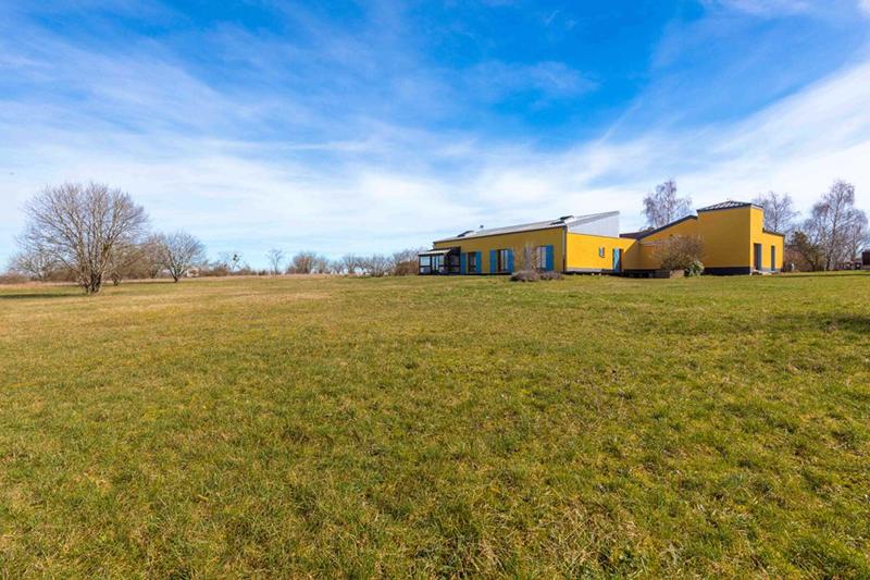 Maison - 260 m² - 12 pièces