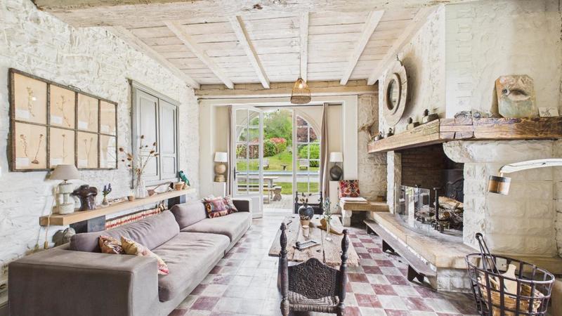 Propriété - 770 m² - 15 pièces