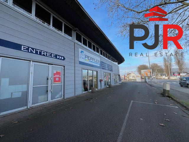 Local commercial - 464 m²