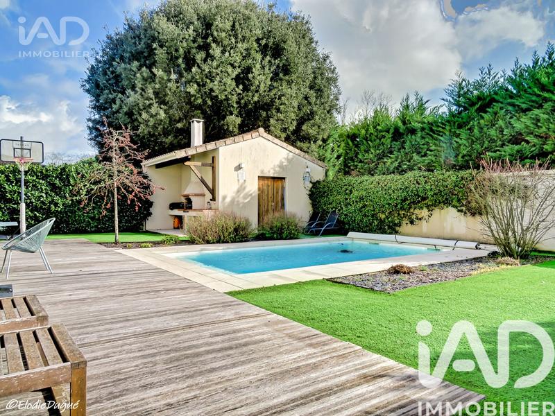 Maison - 143 m² - 6 pièces