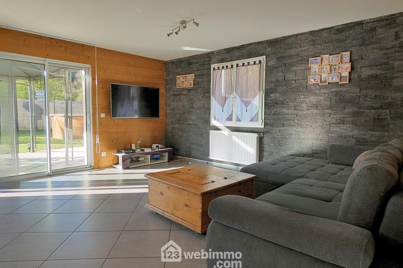 Maison - 93 m² - 4 pièces