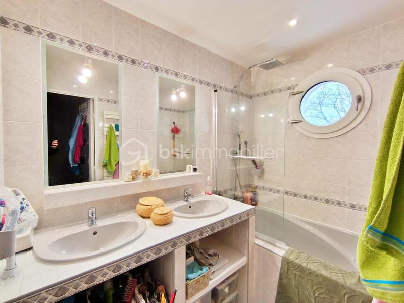 Maison de ville - 98 m² - 5 pièces