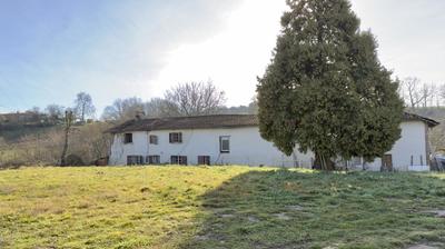 Maison - 198 m² - 7 pièces