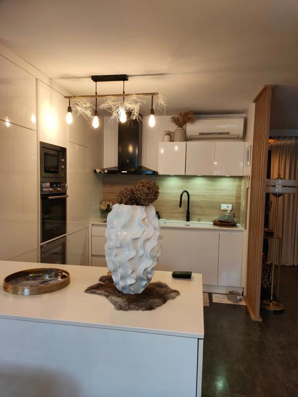 Appartement - 107 m² - 5 pièces