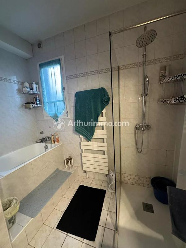 Maison - 170 m² - 8 pièces