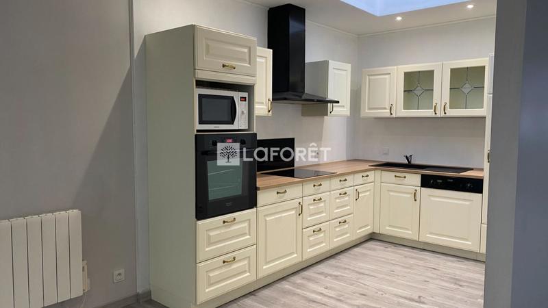 Maison - 77 m² - 5 pièces