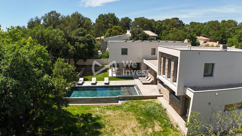 Villa - 280 m² - 5 pièces