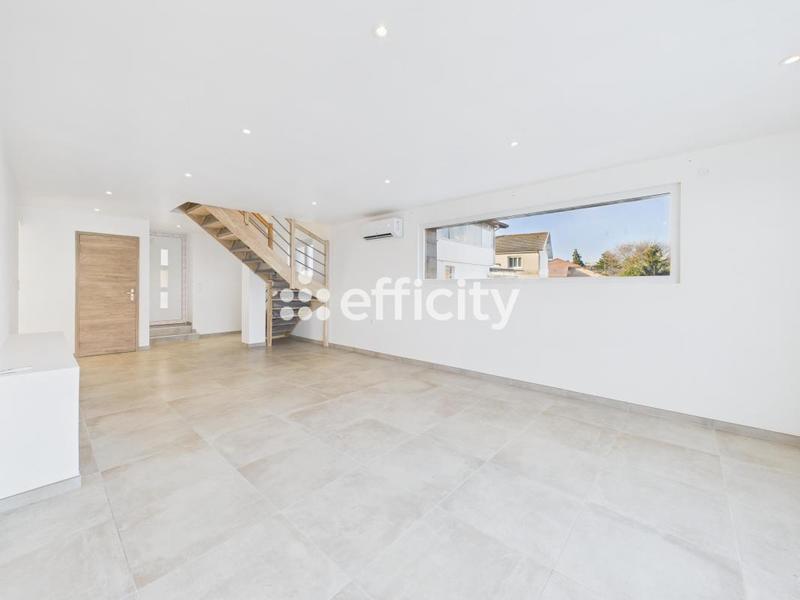 Pavillon - 189 m² - 8 pièces