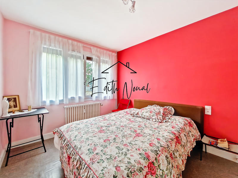 Appartement - 90 m² - 5 pièces