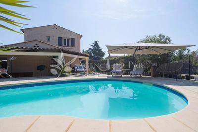 Villa - 171 m² - 5 pièces