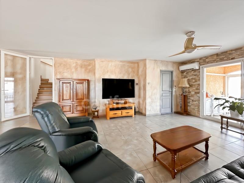 Villa - 151 m² - 5 pièces