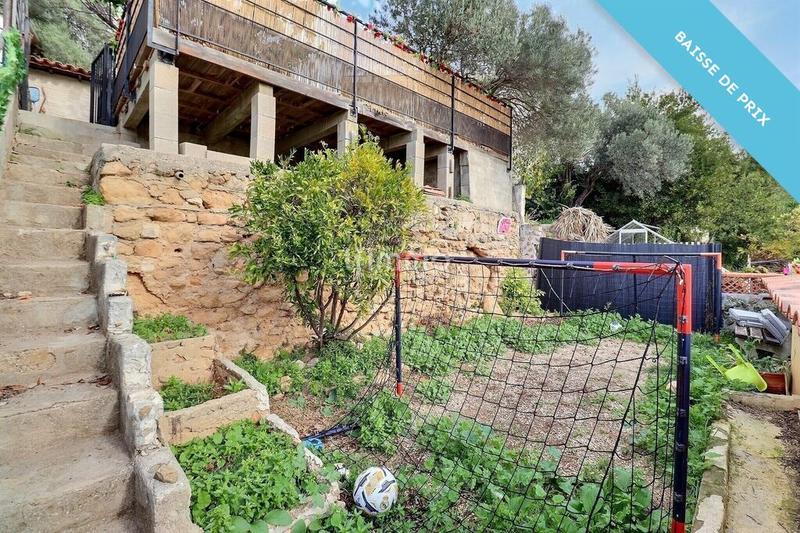 Maison - 101 m² - 5 pièces