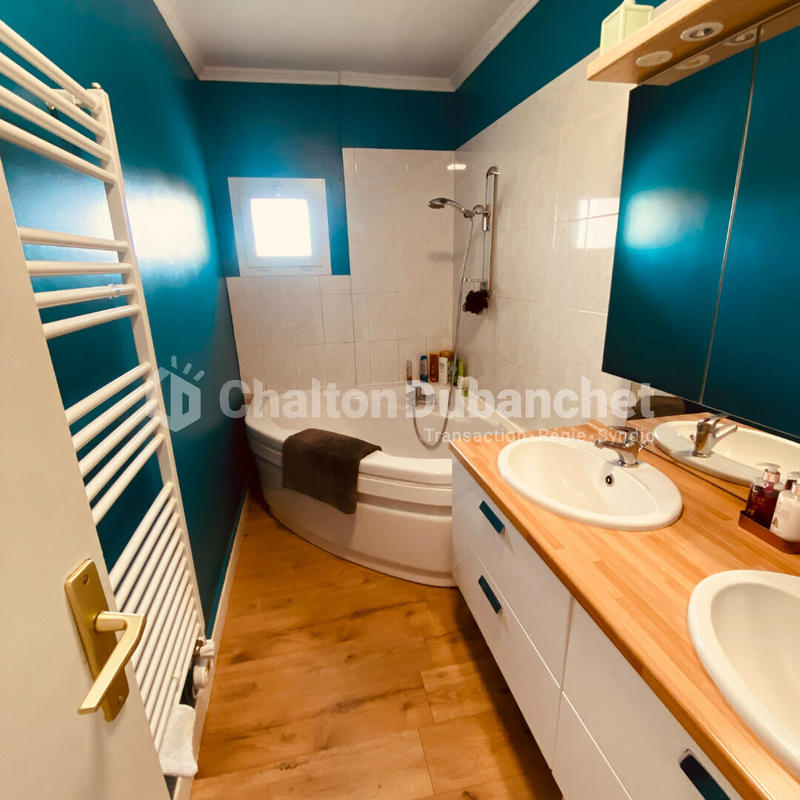 Maison - 85 m² - 4 pièces