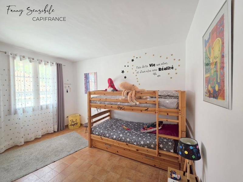 Maison - 161 m² - 7 pièces