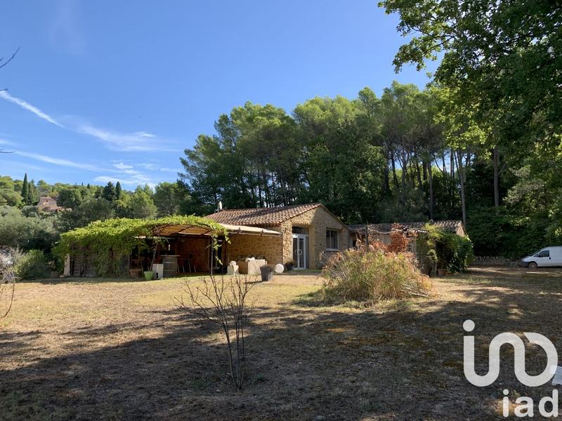 Maison - 370 m² - 10 pièces