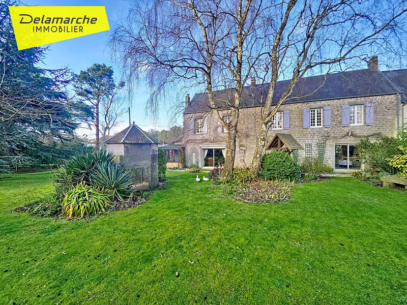 Maison - 161 m² - 8 pièces