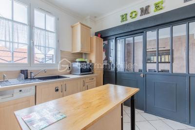 Maison traditionnelle - 118 m² - 4 pièces