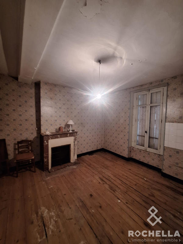 Maison ancienne - 240 m² - 8 pièces