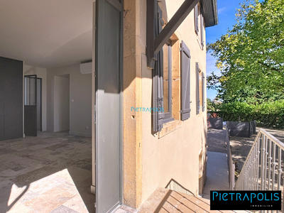 Maison - 180 m² - 7 pièces