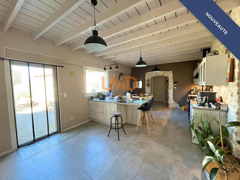 Propriété - 171 m² - 5 pièces