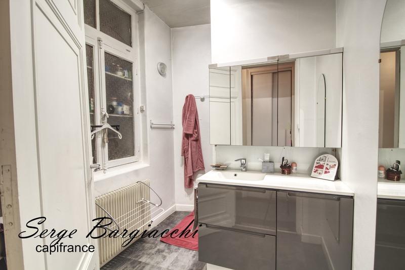 Maison bourgeoise - 214 m² - 8 pièces