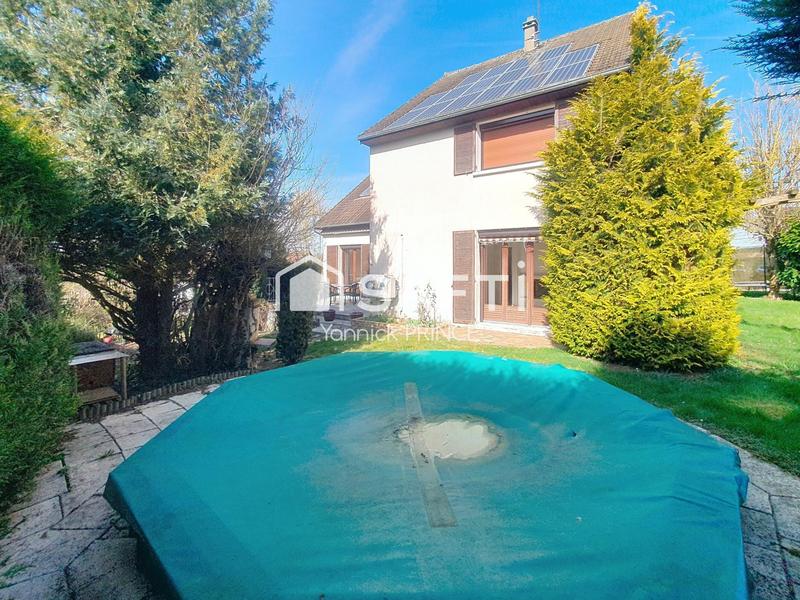 Maison - 168 m² - 8 pièces