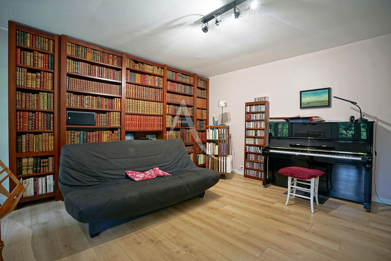 Maison - 200 m² - 6 pièces