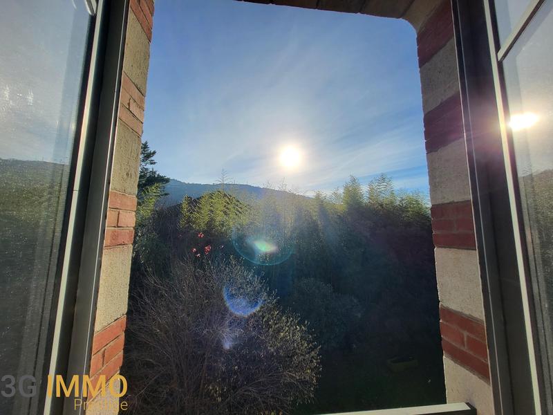 Maison - 225 m² - 10 pièces