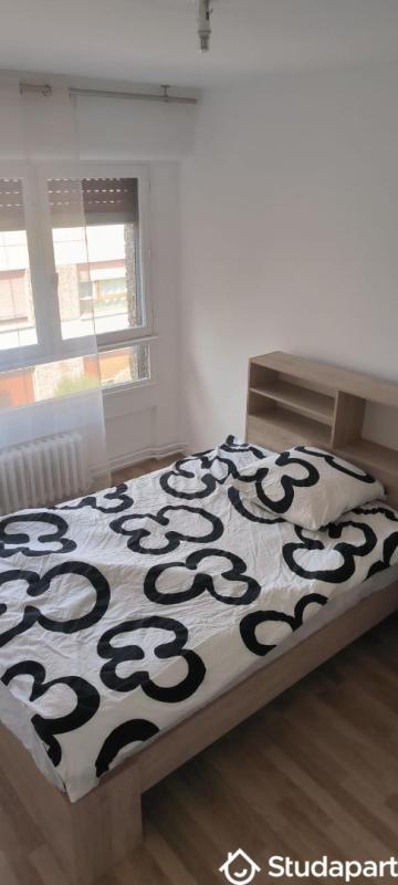 Chambre - 12 m² - 1 pièce