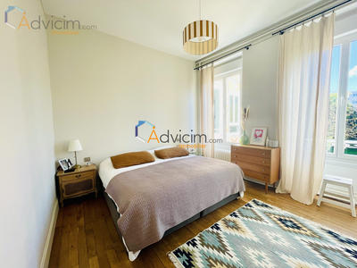 Appartement - 165 m² - 5 pièces