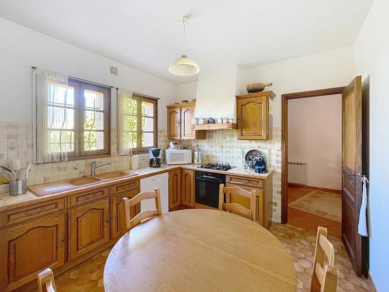 Maison - 160 m² - 2 pièces