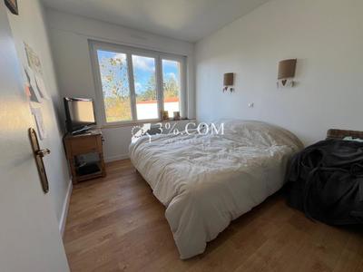 Maison - 158 m² - 8 pièces