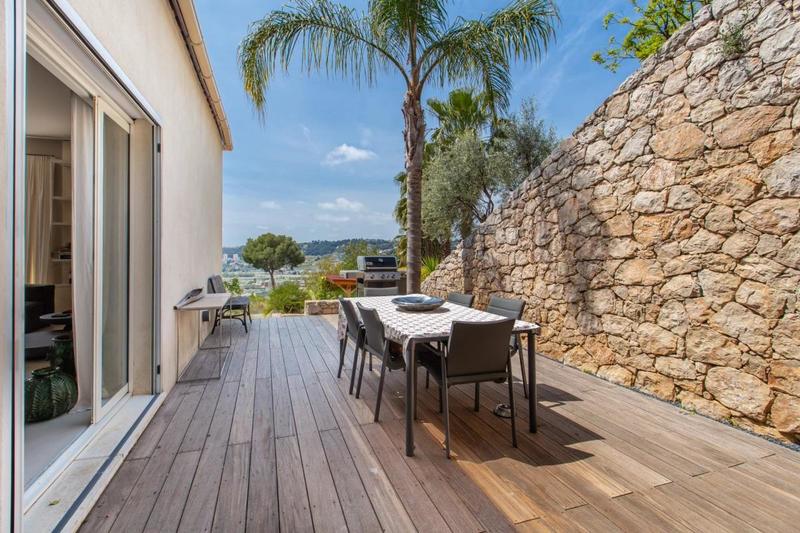 Villa - 180 m² - 6 pièces