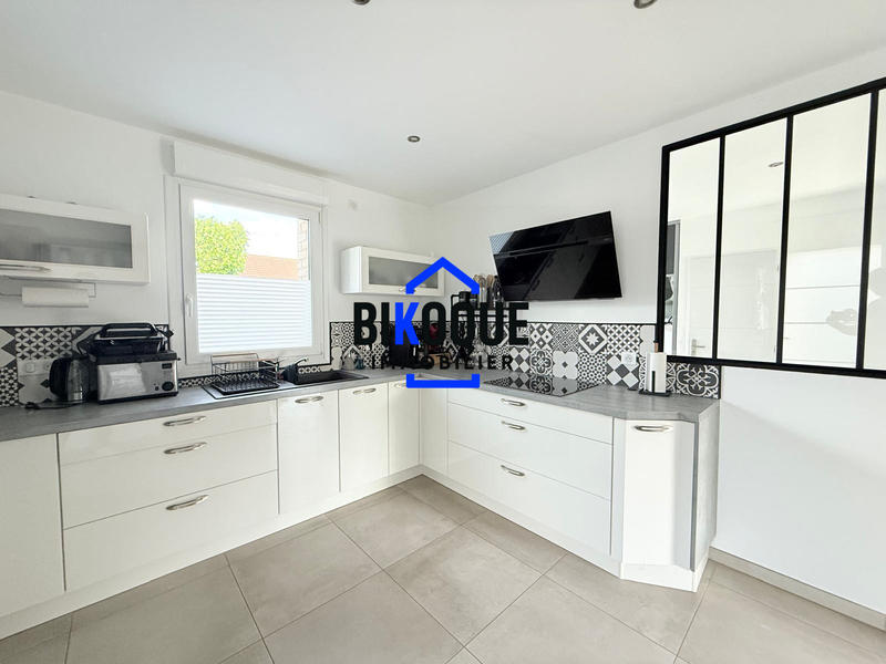 Maison - 177 m² - 6 pièces