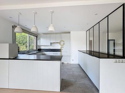 Appartement - 109 m² - 4 pièces