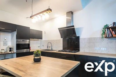 Appartement - 143 m² - 5 pièces