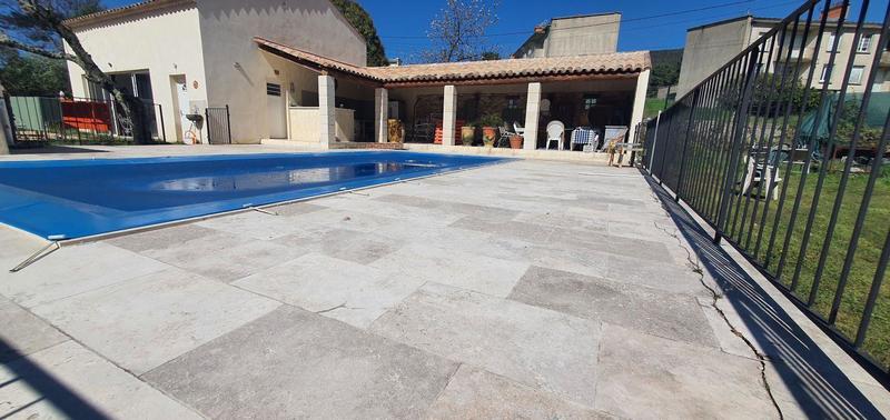 Maison - 195 m² - 7 pièces