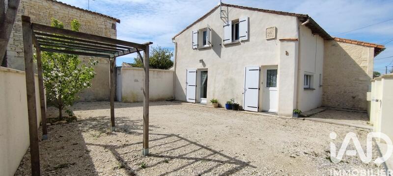 Maison de village - 120 m² - 4 pièces