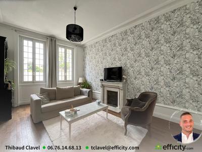 Maison - 240 m² - 6 pièces