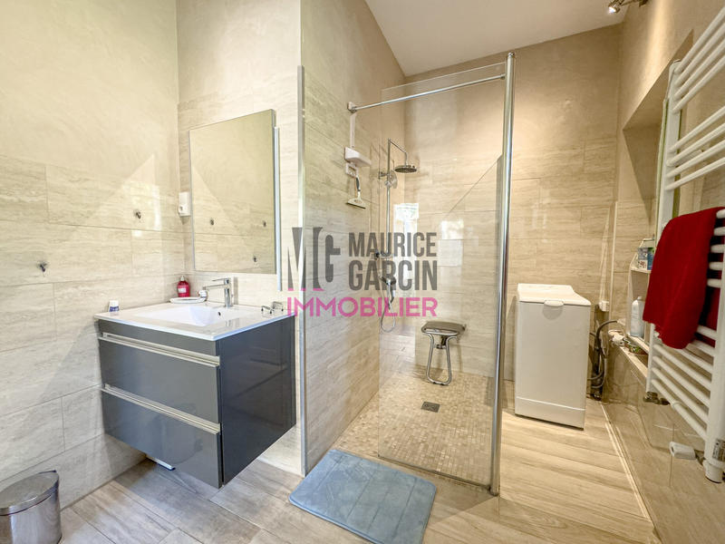 Maison - 177 m² - 7 pièces