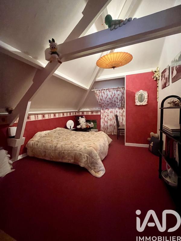 Maison - 181 m² - 8 pièces