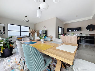 Maison - 128 m² - 6 pièces