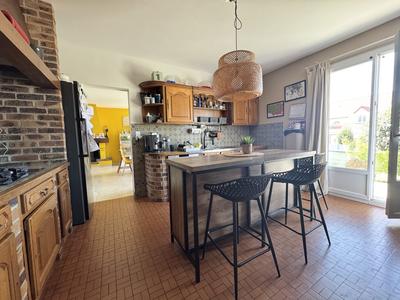 Maison - 163 m² - 6 pièces
