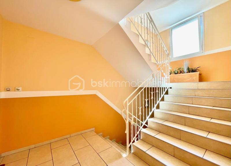 Appartement - 95 m² - 5 pièces